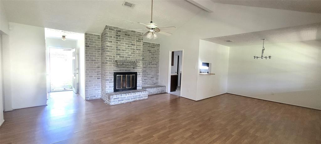 8222 Forest Point Drive, Humble, Texas image 2