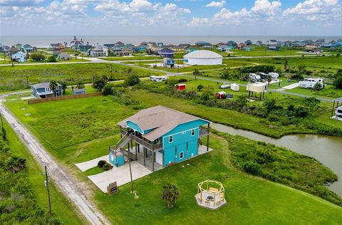 A home in Crystal Beach