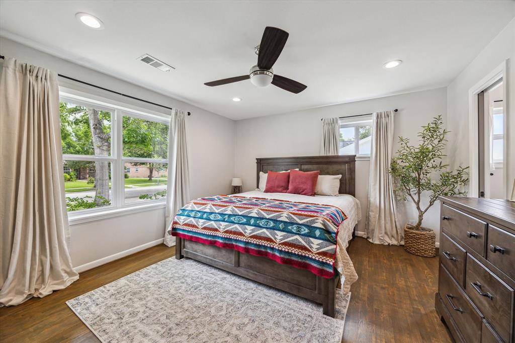 5211 Briarbend Drive, Houston, Texas image 13