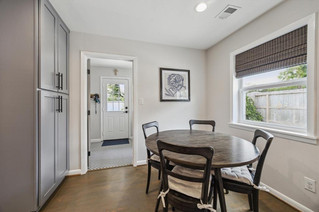 5211 Briarbend Drive, Houston, Texas image 10