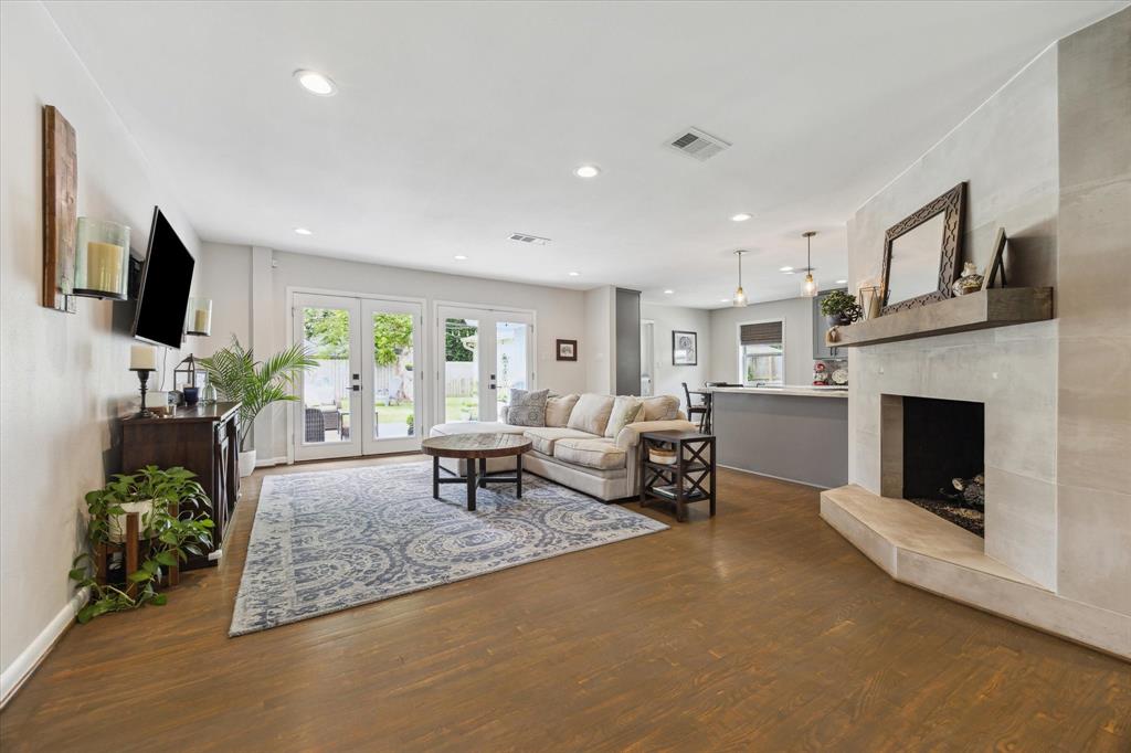 5211 Briarbend Drive, Houston, Texas image 8