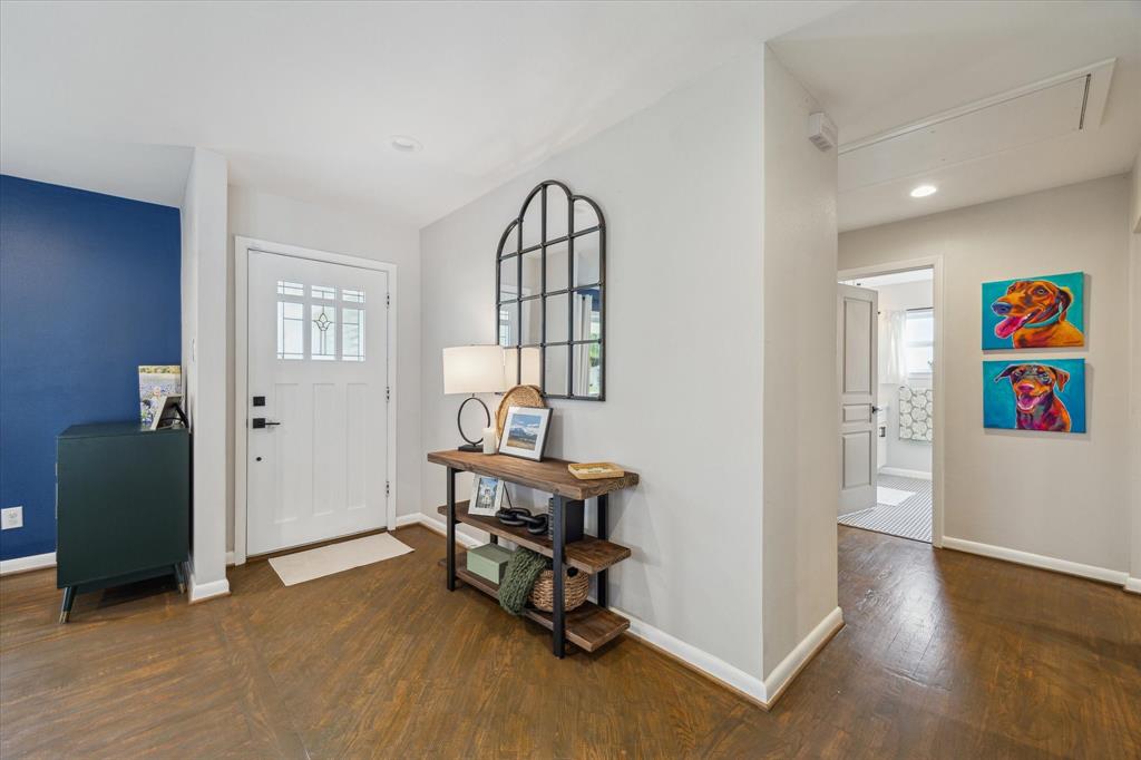 5211 Briarbend Drive, Houston, Texas image 4