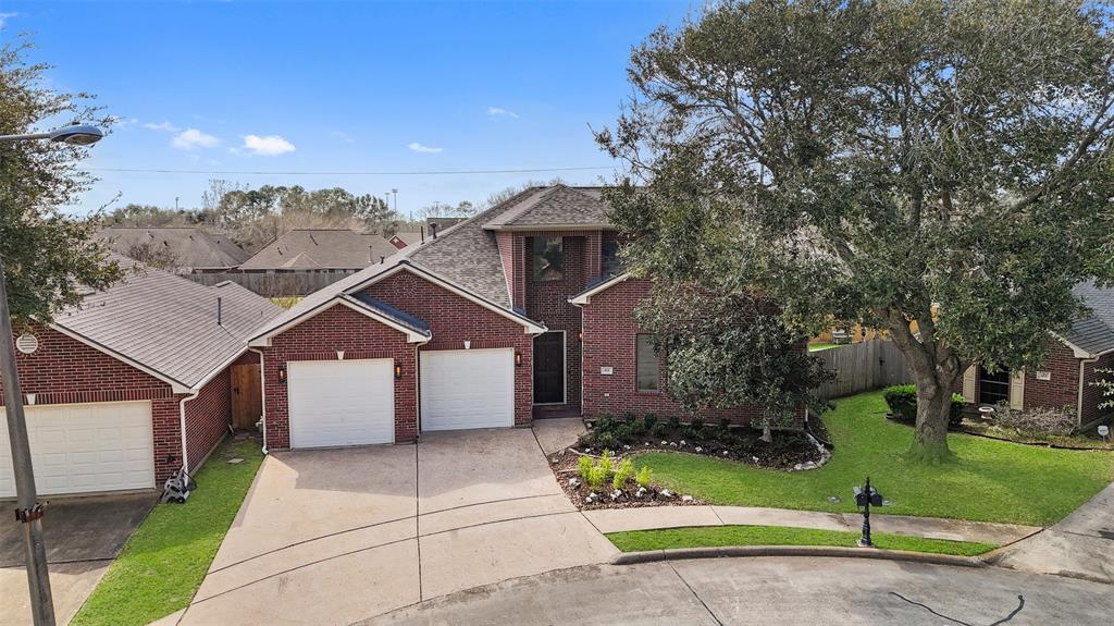 412 Live Oak Lane