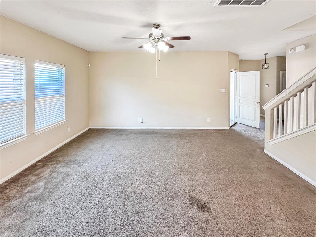 property-search 3 10 Garden Ridge Court