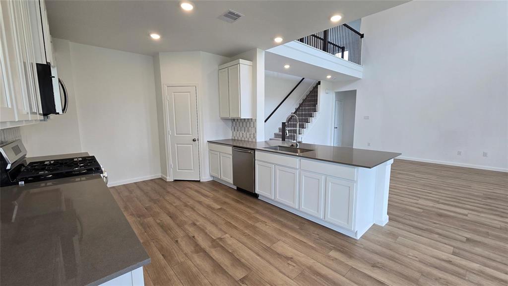3033 Harrier Drive, Katy, Texas image 2