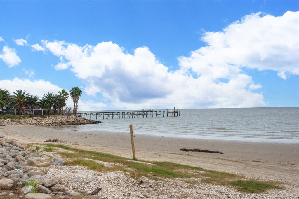 236 3rd Street, San Leon, Texas image 32