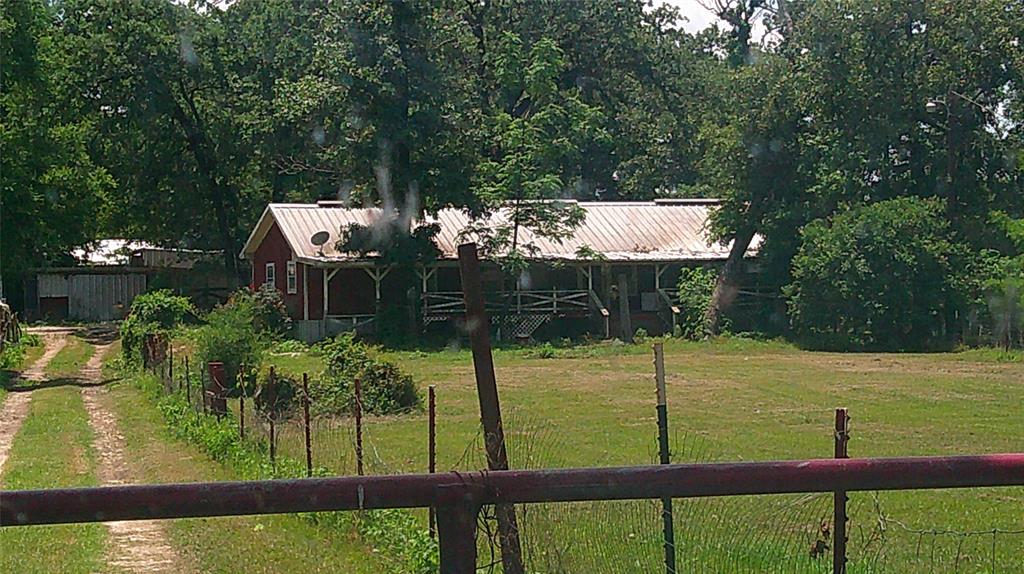 801 Lake L Drive, Trinity, Texas image 1