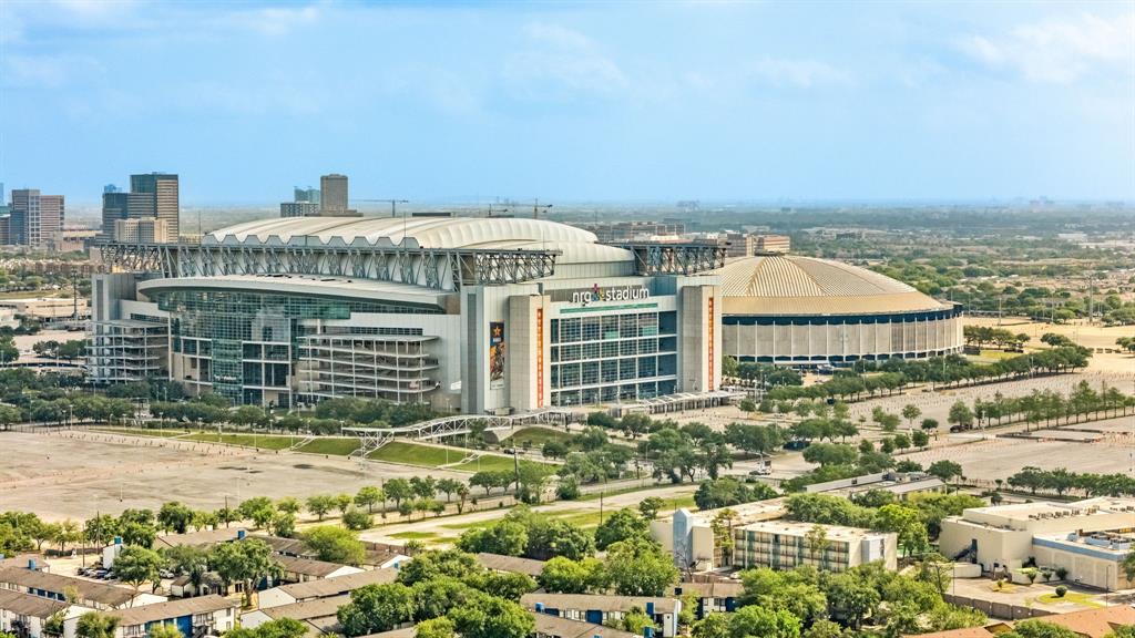 8517 Hearth Drive #31, Houston, Texas image 23
