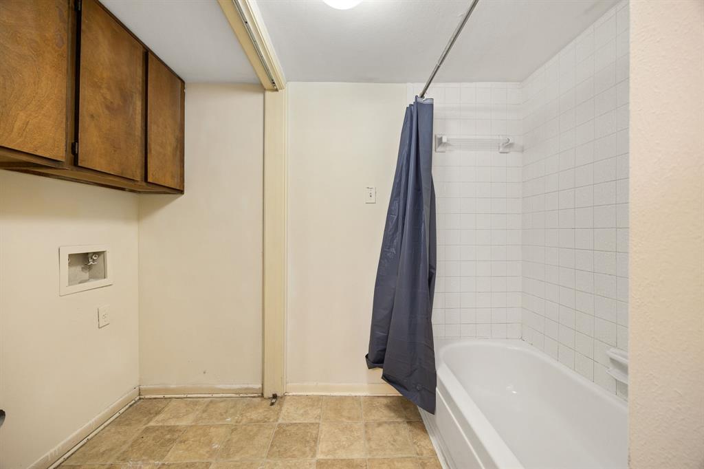 8517 Hearth Drive #31, Houston, Texas image 17