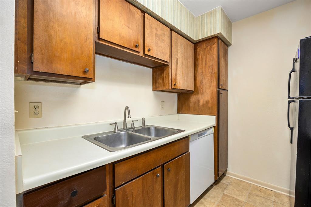 8517 Hearth Drive #31, Houston, Texas image 12