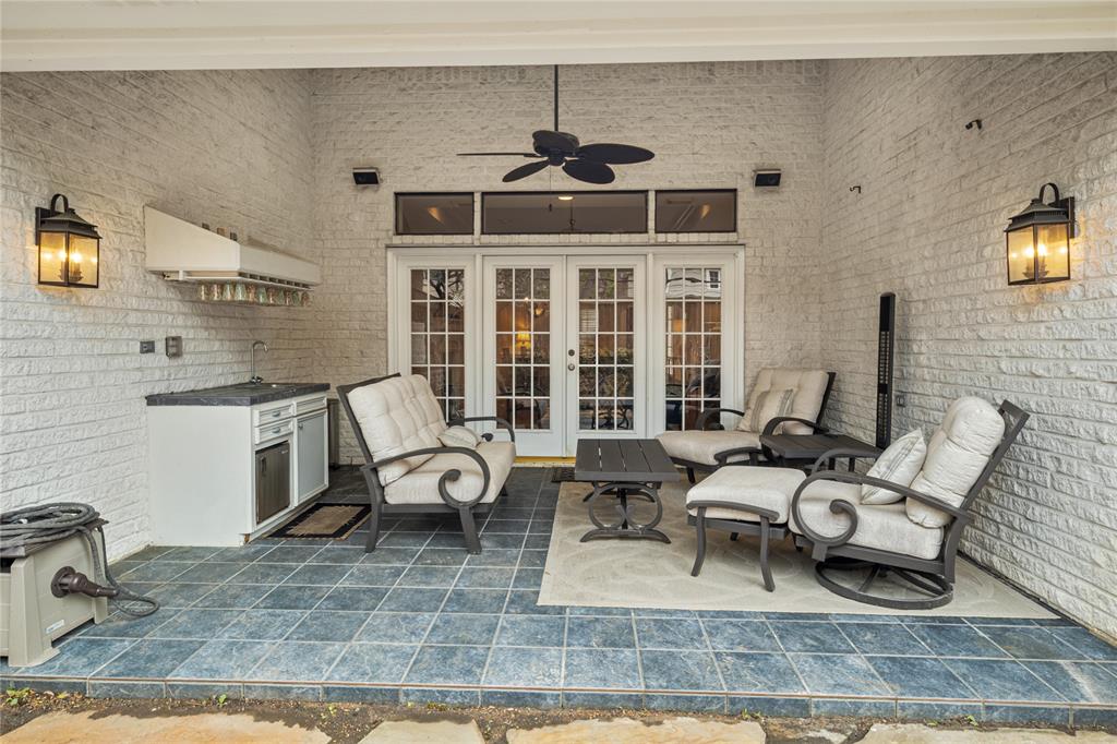 8010 Fonthill Drive, Spring, Texas image 31
