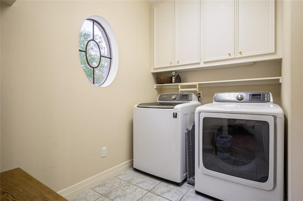 8010 Fonthill Drive, Spring, Texas image 14