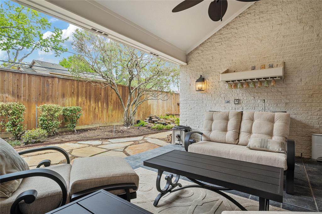 8010 Fonthill Drive, Spring, Texas image 35