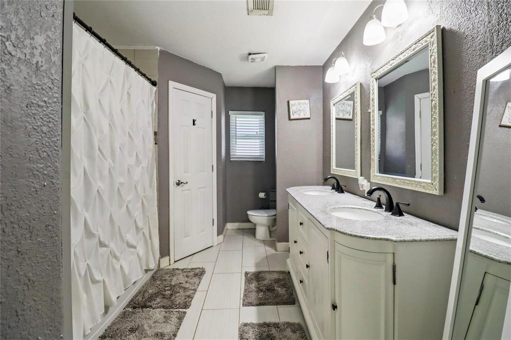 104 Meadowlark Lane, Angleton, Texas image 18