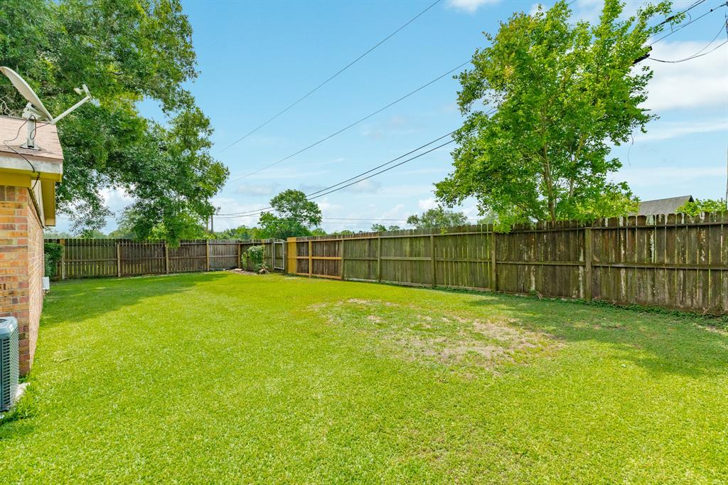 104 Meadowlark Lane, Angleton, Texas image 22