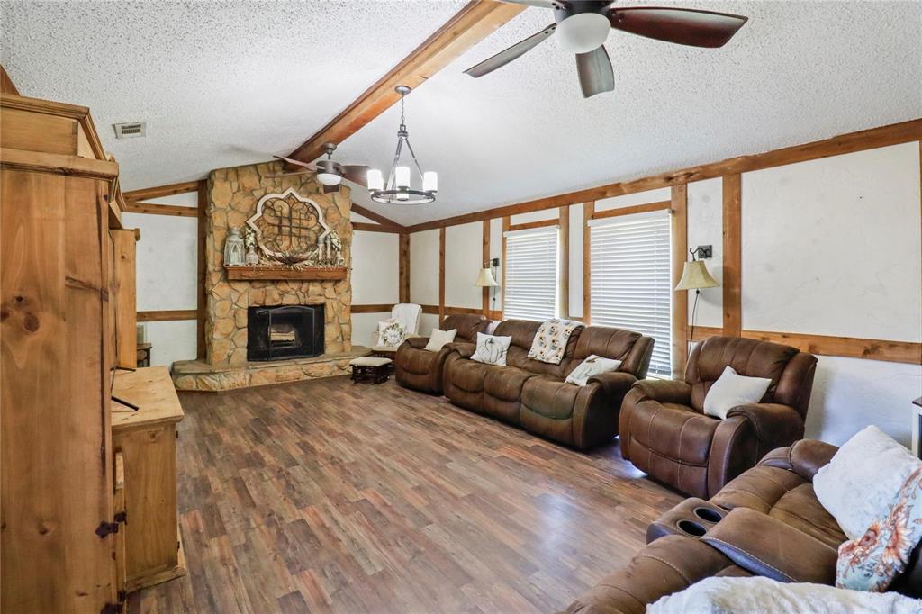 104 Meadowlark Lane, Angleton, Texas image 3