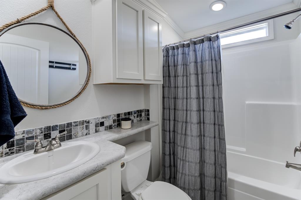 518 4th Street, Dickinson, Texas image 20