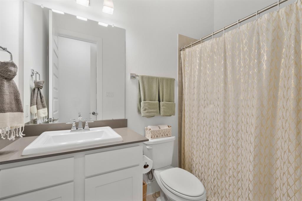 196 Lakehouse Landing Drive, Katy, Texas image 35