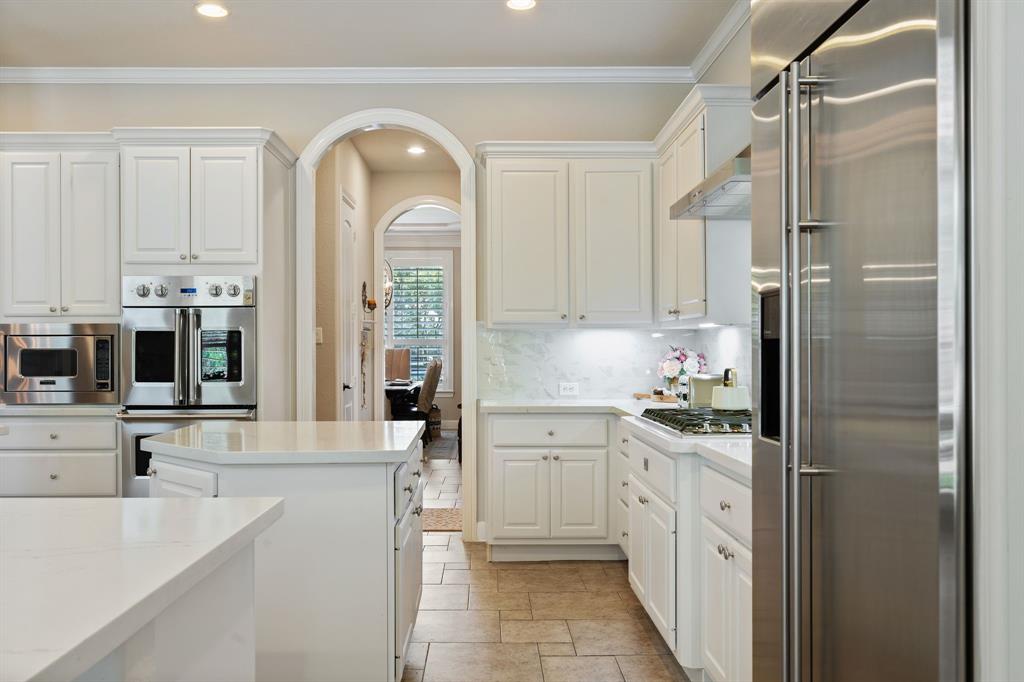 11 Dancing Breeze Place, The Woodlands, Texas image 20