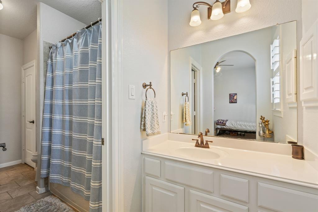 11 Dancing Breeze Place, The Woodlands, Texas image 36