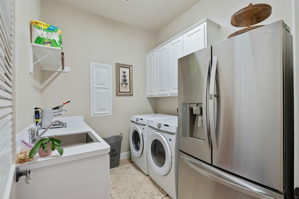 11 Dancing Breeze Place, The Woodlands, Texas image 25
