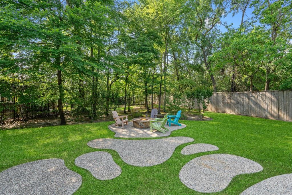 11 Dancing Breeze Place, The Woodlands, Texas image 42