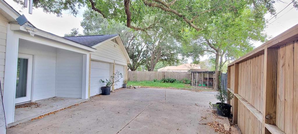 8 Abalone Street, Bay City, Texas image 31