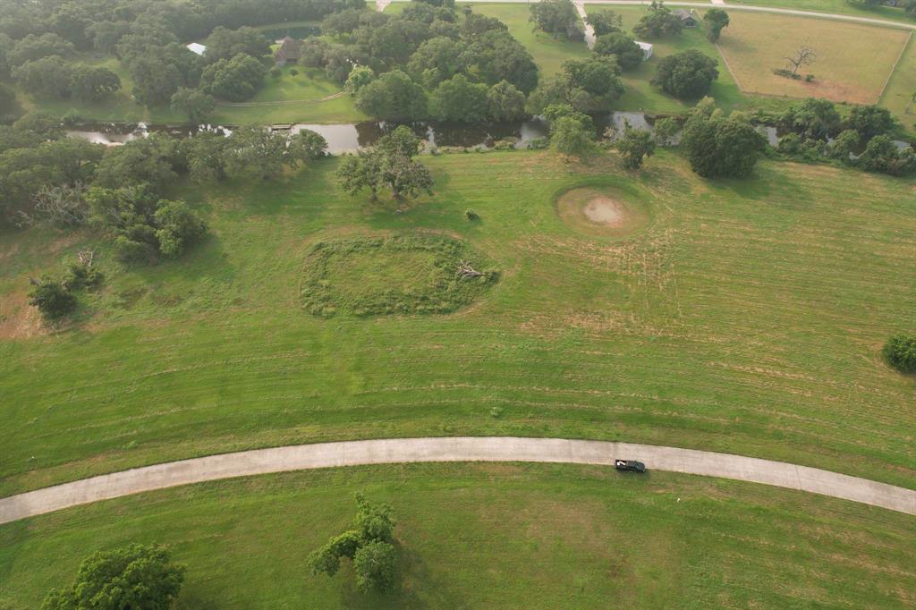 1427 Frontier Trail, Angleton, Texas image 6