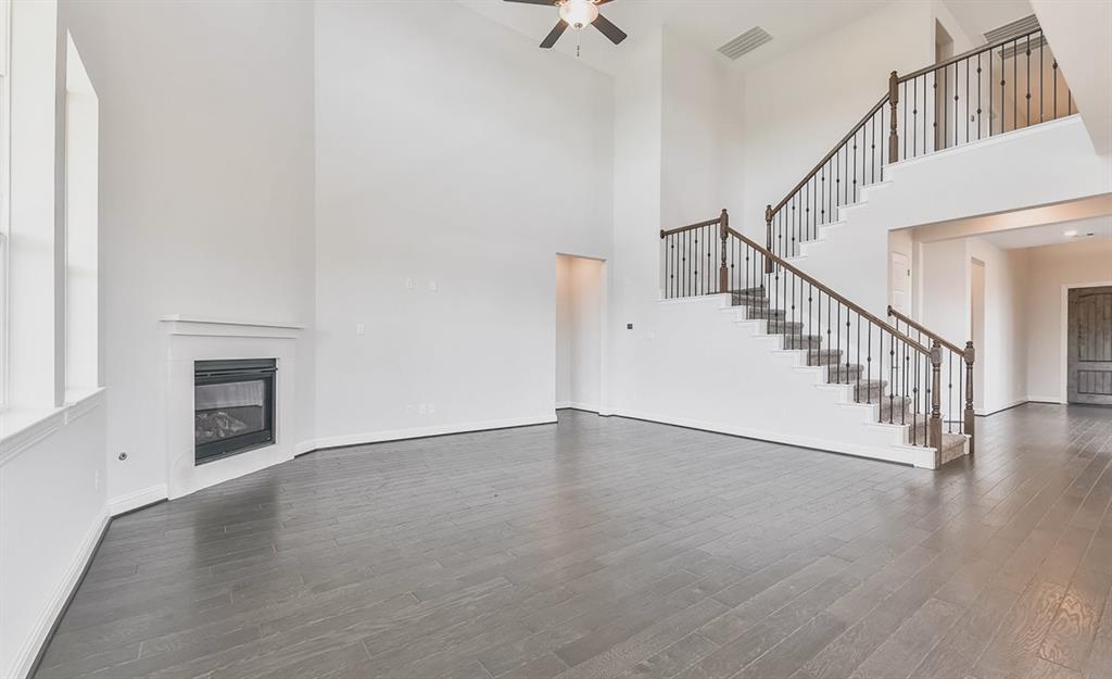 Photo 3 of 15 of 1015 Navasota Street house