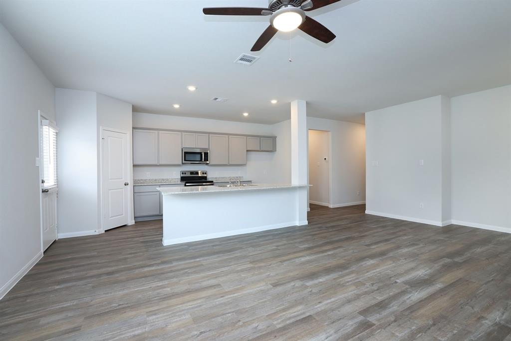 26449 Lakeshore Drive, Hempstead, Texas image 13