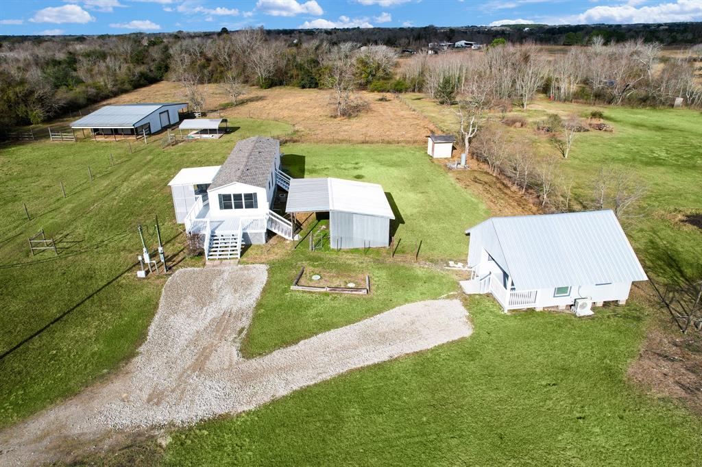 5806 S Highway 35