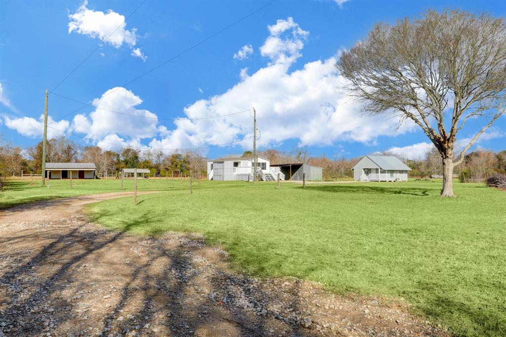 5806 S Highway 35