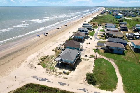 A home in Crystal Beach