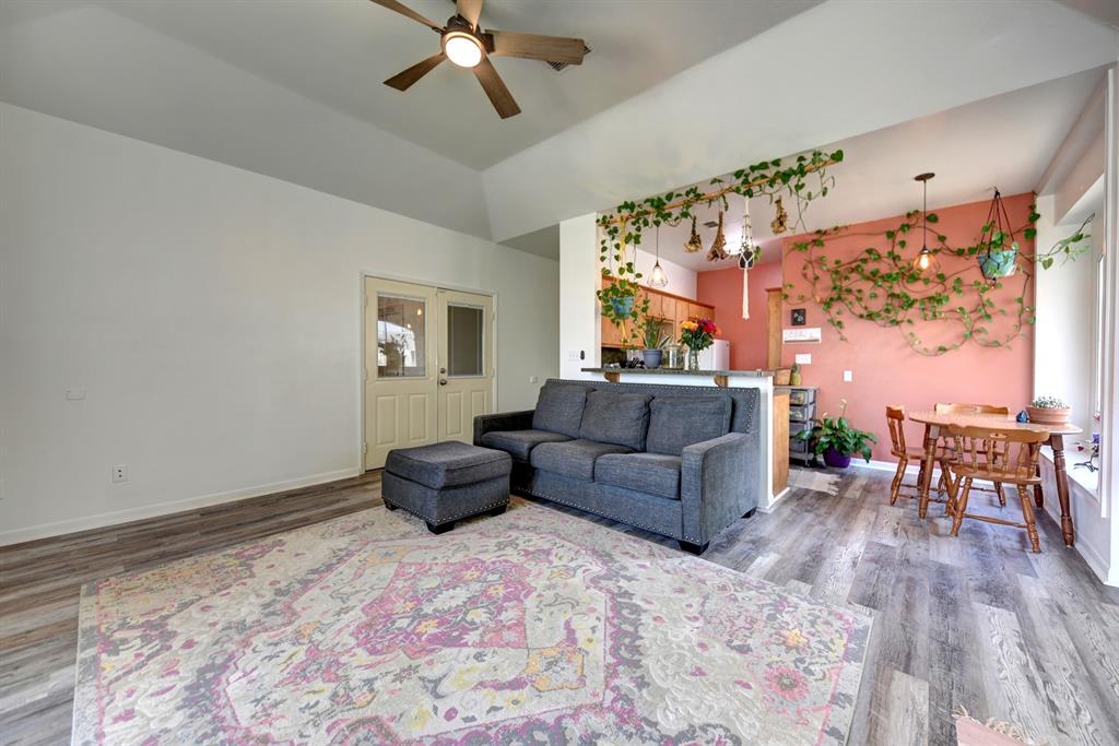 213 N Austin Street, Brenham, Texas image 7