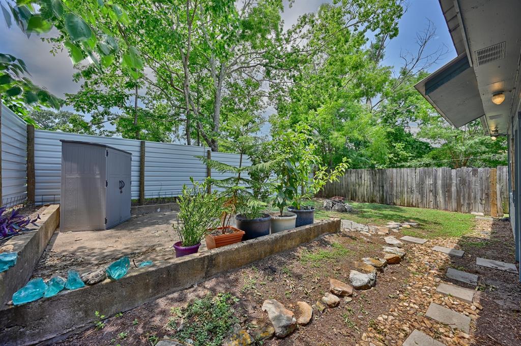 213 N Austin Street, Brenham, Texas image 20