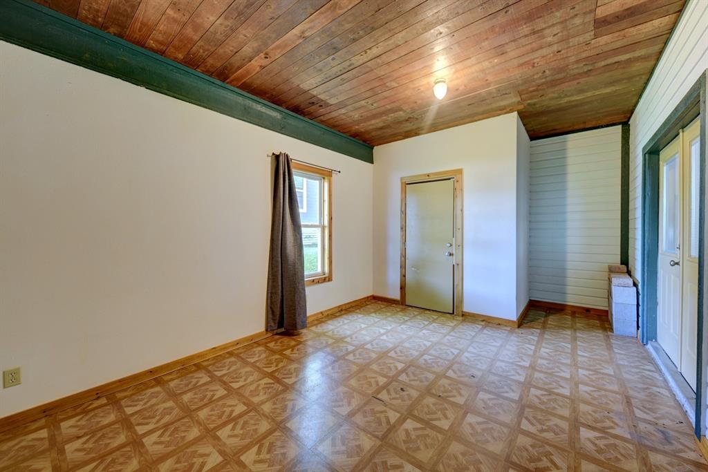 213 N Austin Street, Brenham, Texas image 11