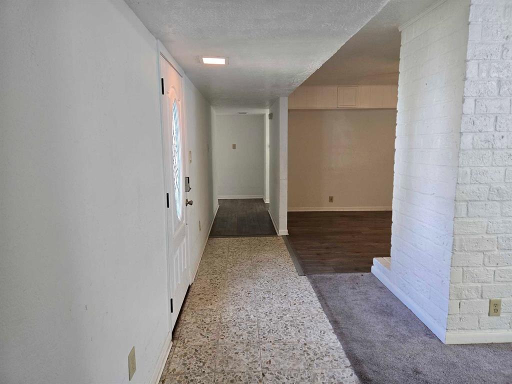 5851 S Braeswood Boulevard, Houston, Texas image 6