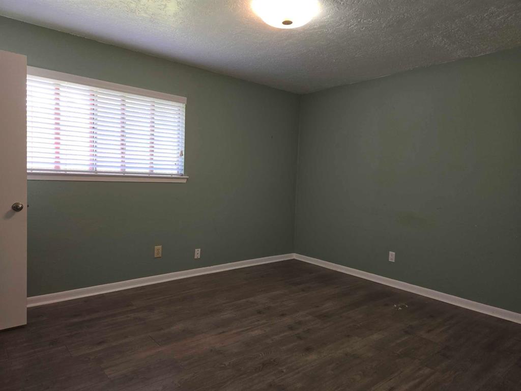 5851 S Braeswood Boulevard, Houston, Texas image 18
