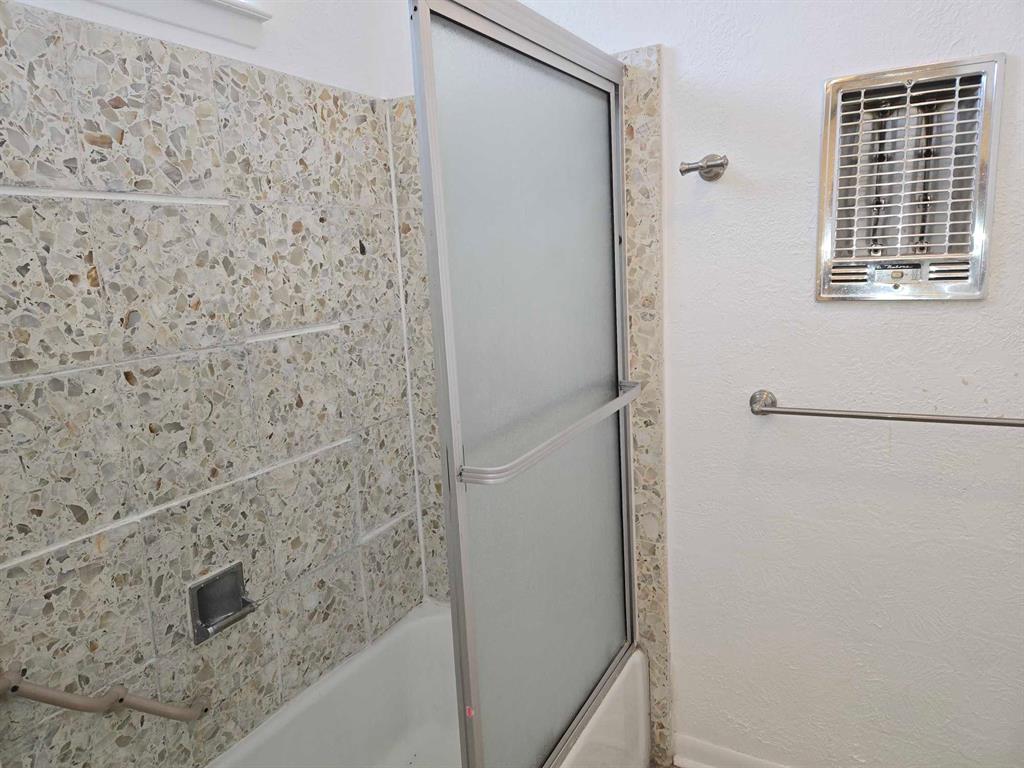 5851 S Braeswood Boulevard, Houston, Texas image 17