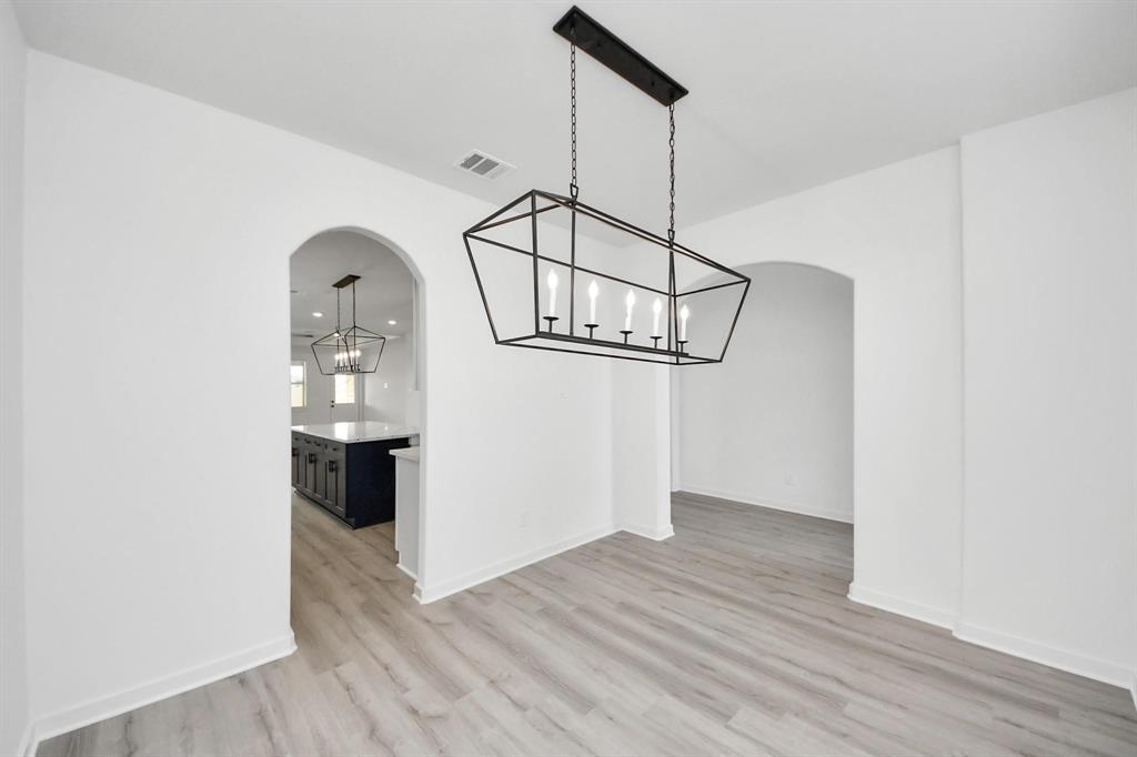 Alvin, Texas 77511, United States, 5 Bedrooms Bedrooms, ,4 BathroomsBathrooms,Residential,Active,171309