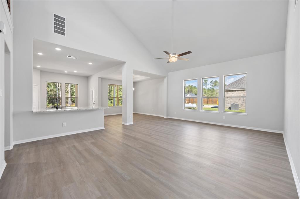 13339 Wichita Fall Trail Road, Conroe, Texas image 3