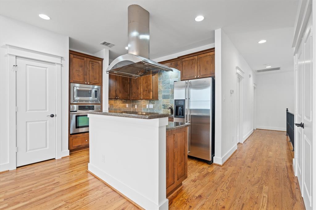 2409 Roufa Road, Houston, Texas image 11