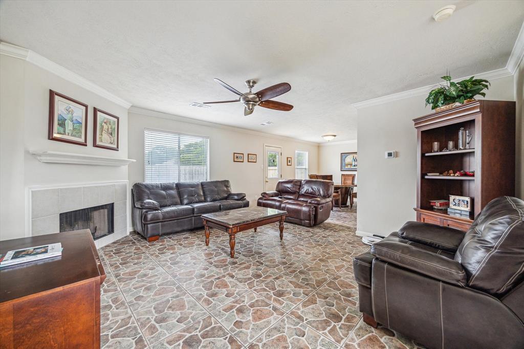 17022 Scuttle Way