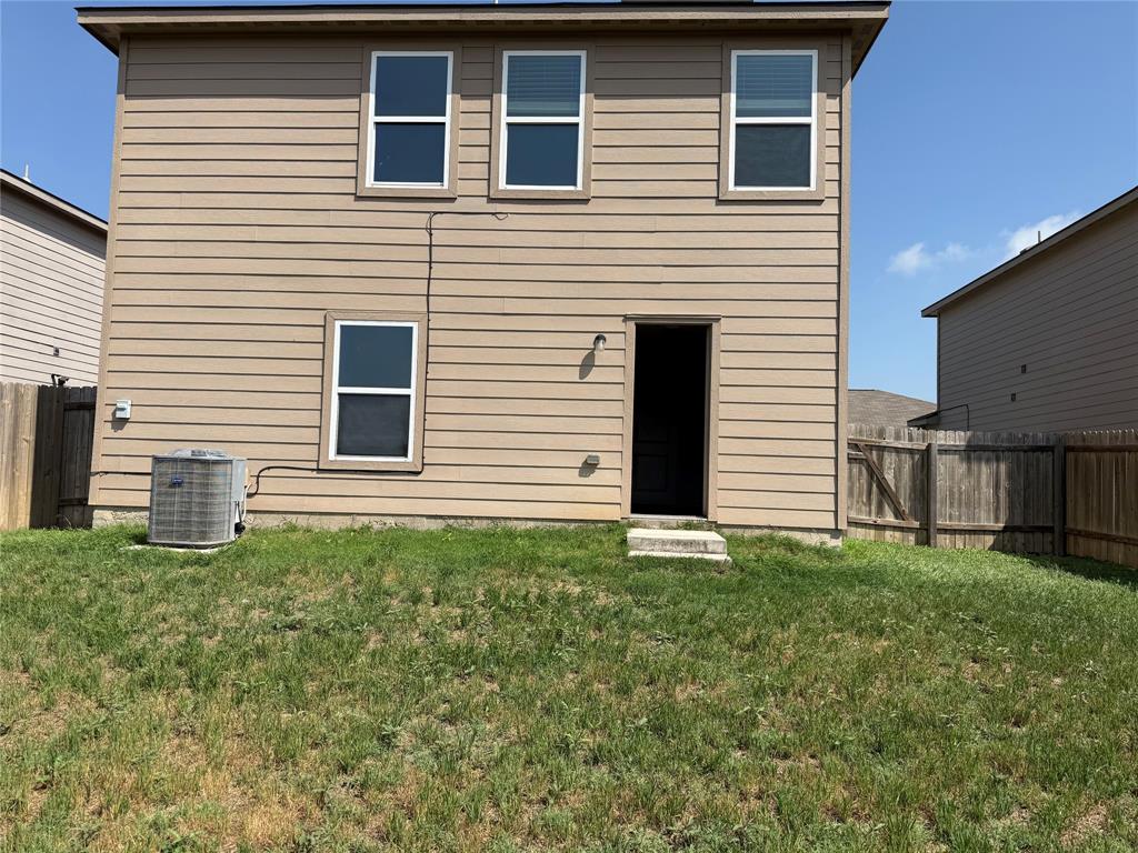 1013 Woodward Court, Jarrell, Texas image 10
