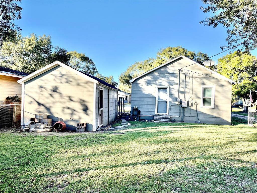 507 Elm Street, El Campo, Texas image 9