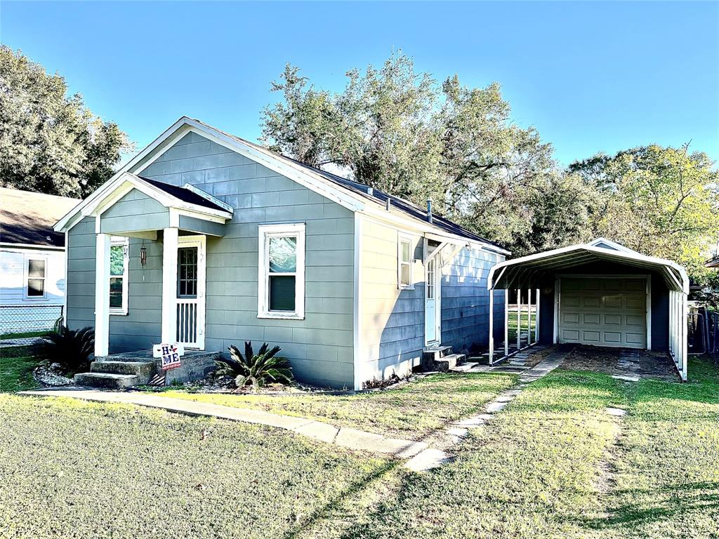 507 Elm Street, El Campo, Texas image 1