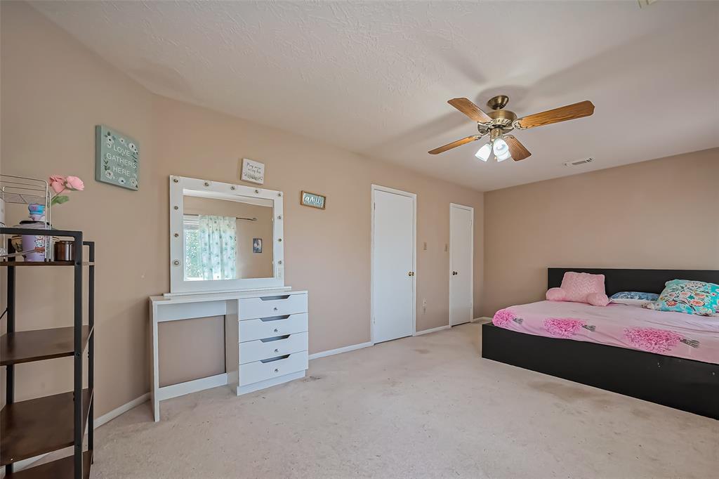 4250 Gypsy Pops Drive, Pasadena, Texas image 24