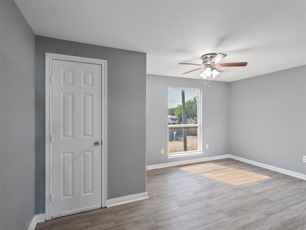 935 10th Street, Dickinson, Texas image 10