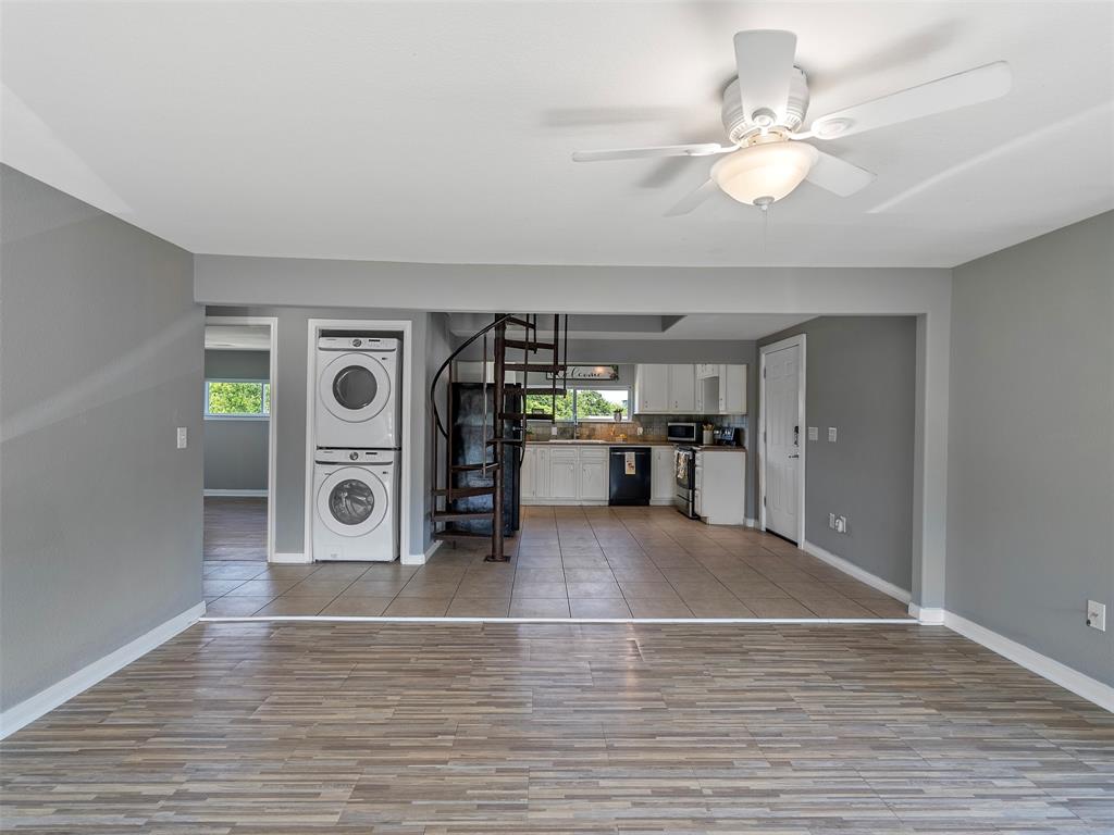 935 10th Street, Dickinson, Texas image 5