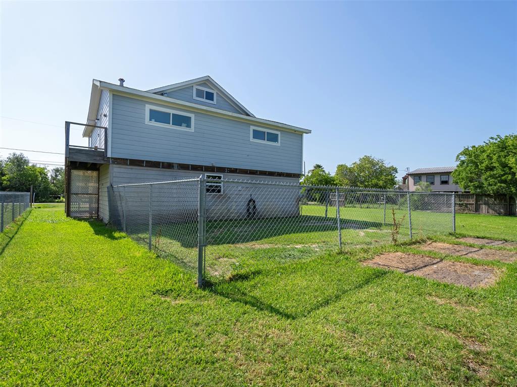 935 10th Street, Dickinson, Texas image 19